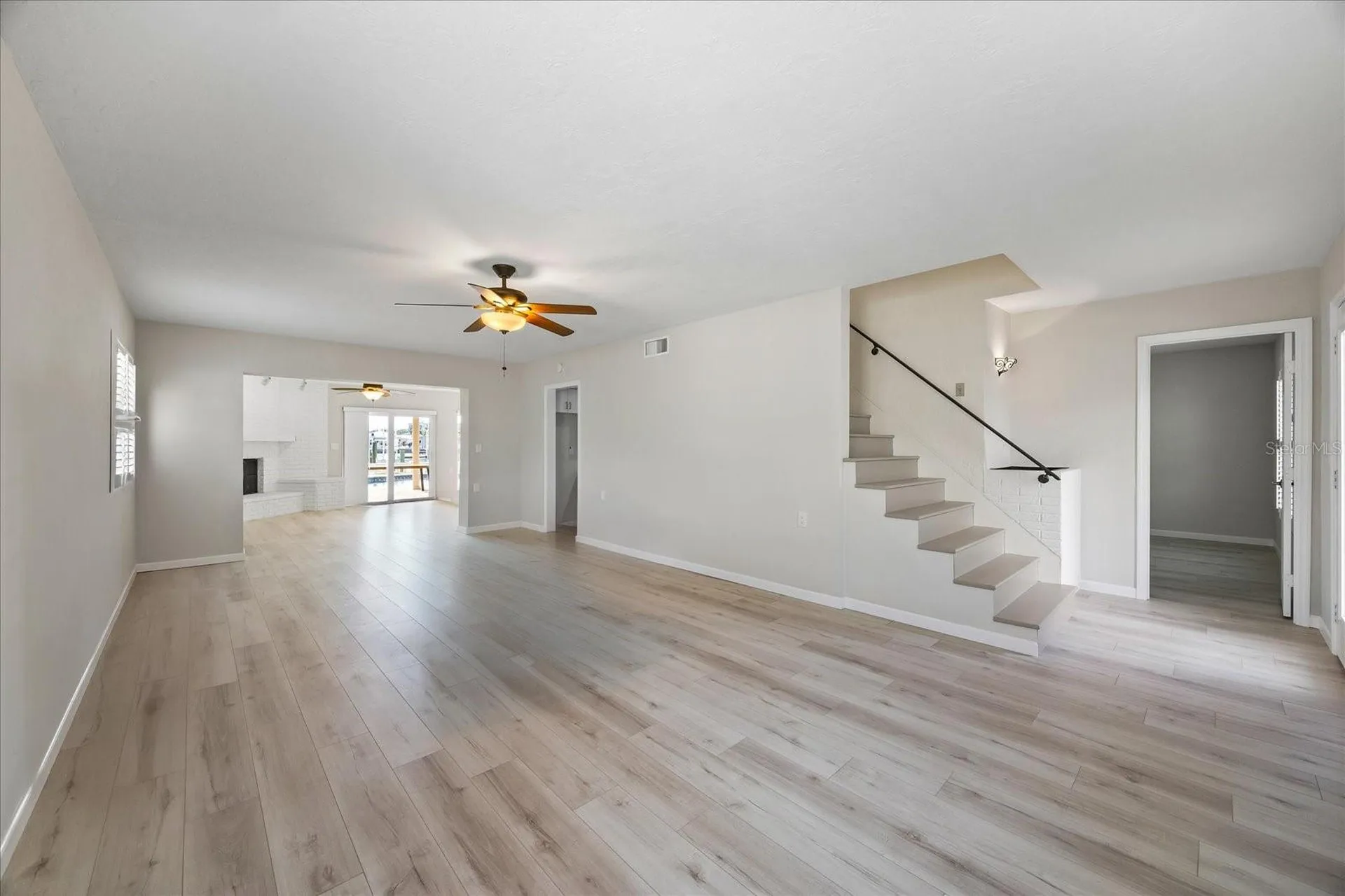 7886 9th Avenue S St Petersburg FL 33707