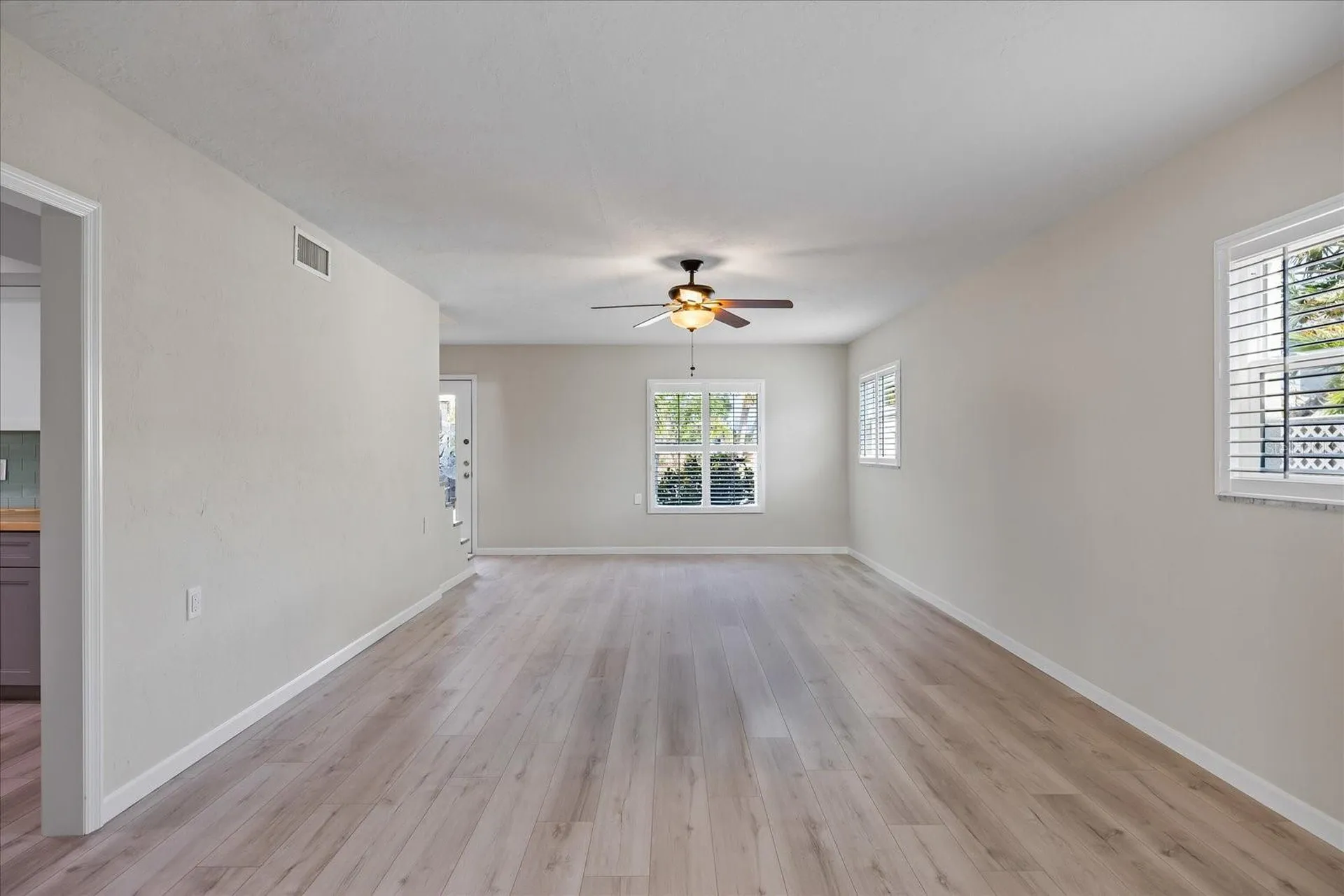 7886 9th Avenue S St Petersburg FL 33707