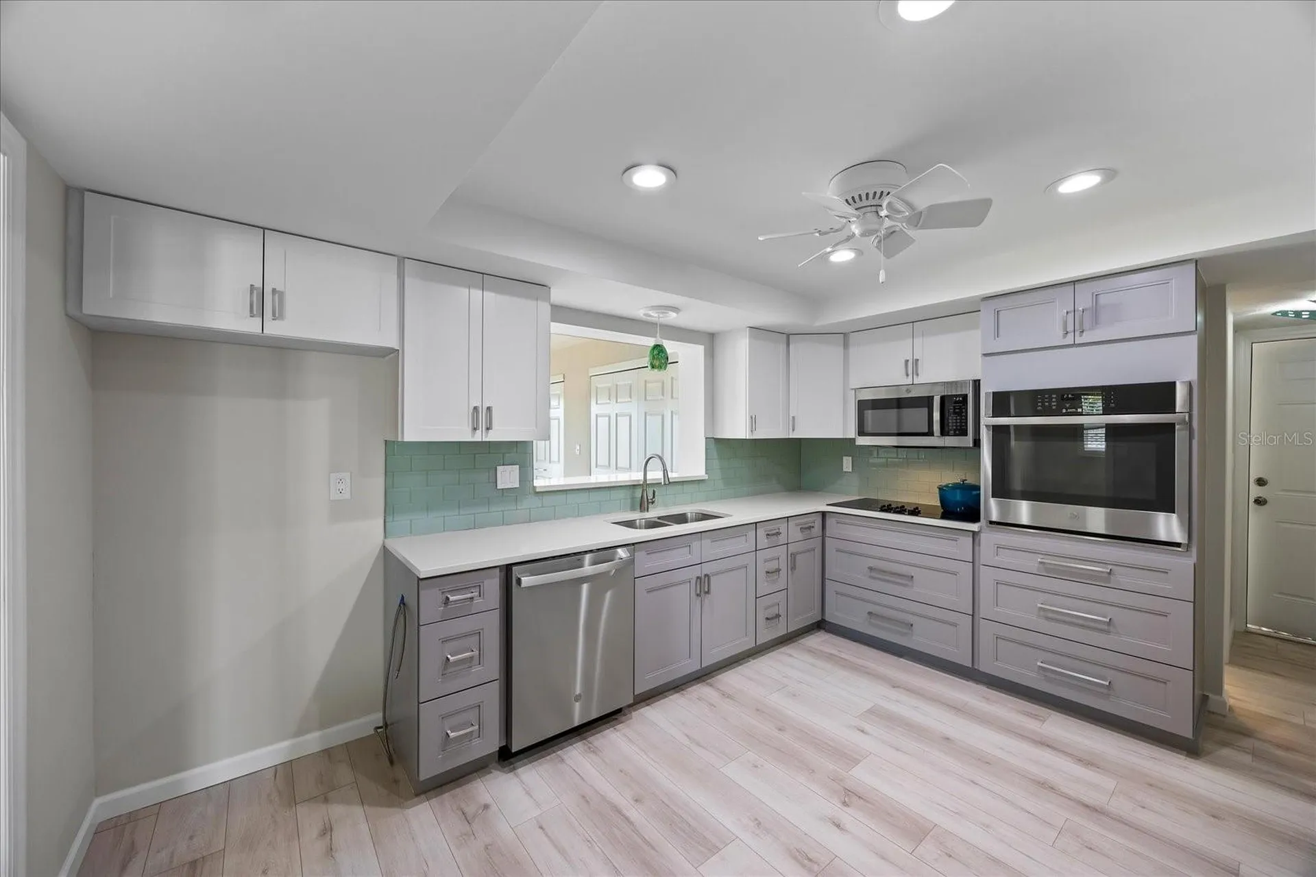 7886 9th Avenue S St Petersburg FL 33707