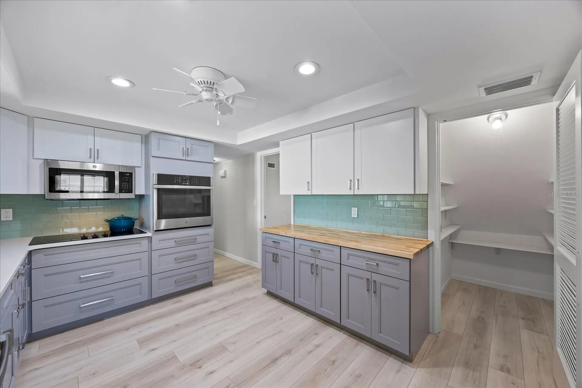 7886 9th Avenue S St Petersburg FL 33707