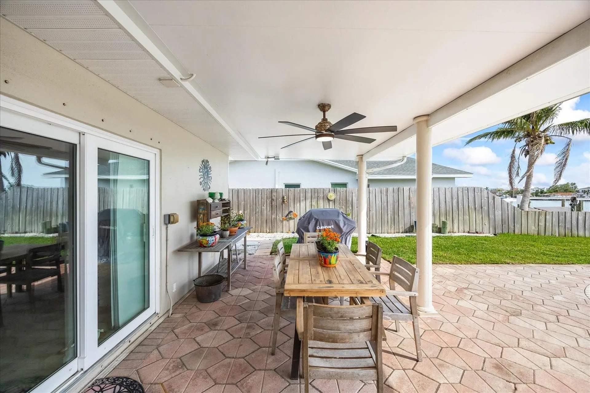 7886 9th Avenue S St Petersburg FL 33707