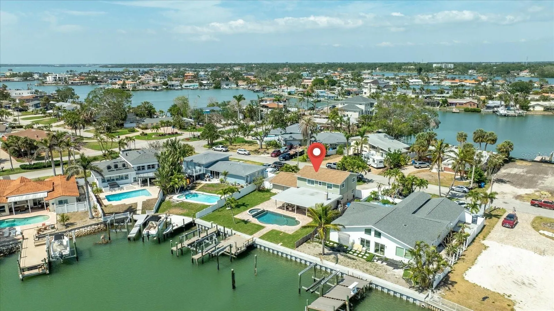 7886 9th Avenue S St Petersburg FL 33707