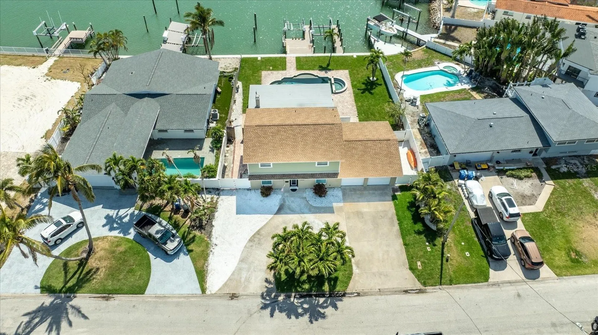 7886 9th Avenue S St Petersburg FL 33707
