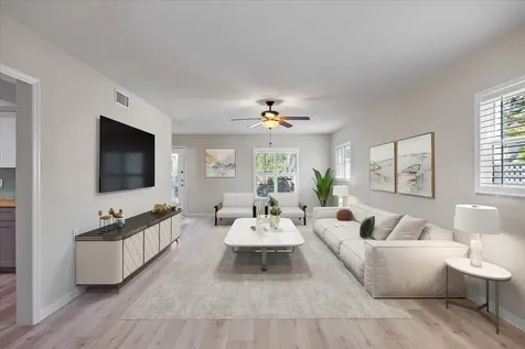 7886 9th Avenue S St Petersburg FL 33707
