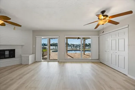 7886 9th Avenue S St Petersburg FL 33707