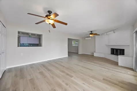 7886 9th Avenue S St Petersburg FL 33707