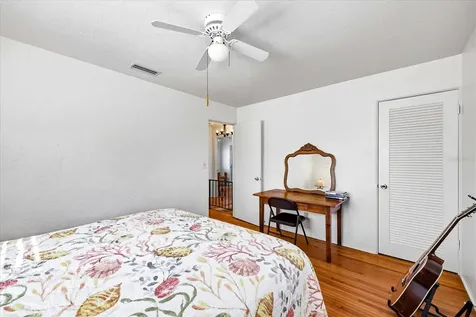 7886 9th Avenue S St Petersburg FL 33707