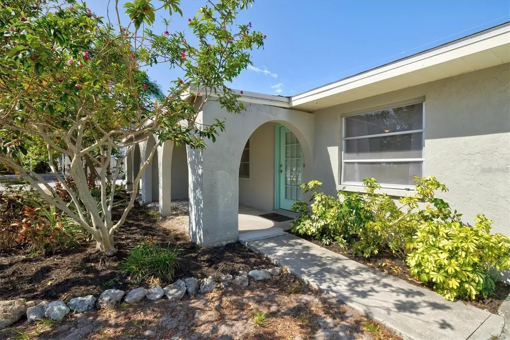 2214 Michele Drive Sarasota FL 34231