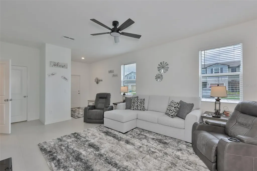 2661 Sunray Venus Way Ruskin FL 33570