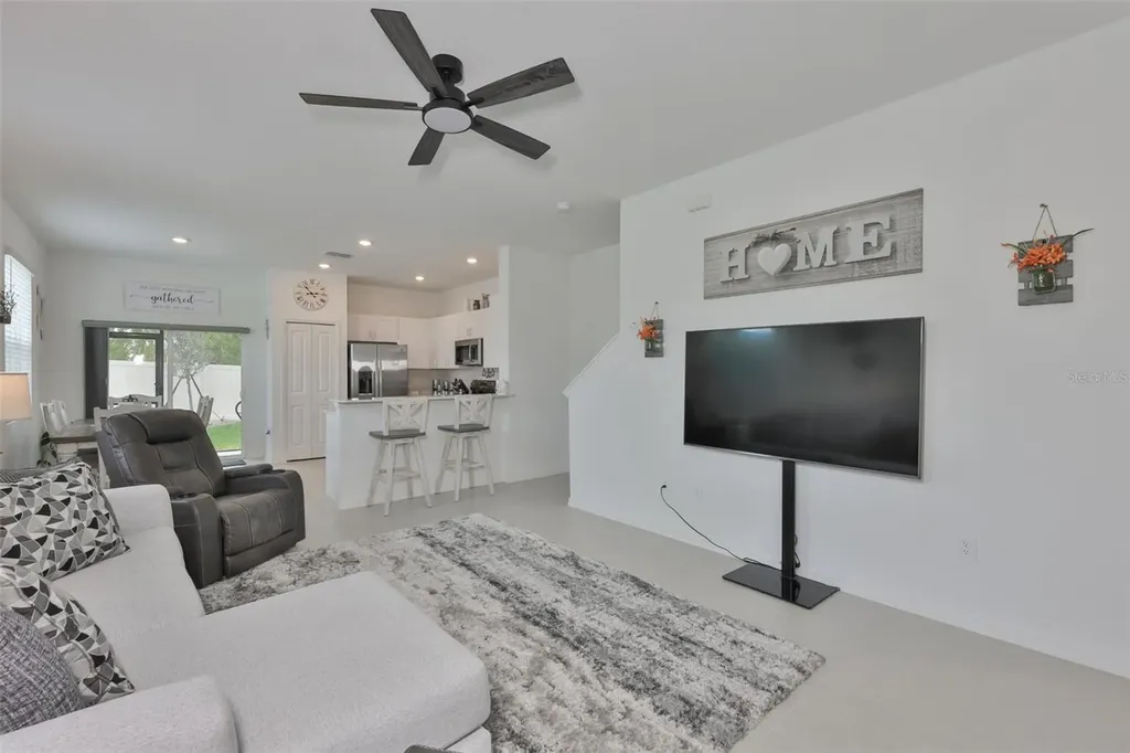 2661 Sunray Venus Way Ruskin FL 33570