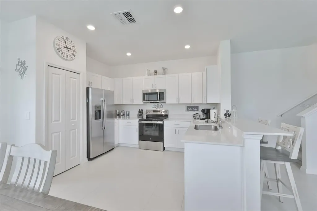 2661 Sunray Venus Way Ruskin FL 33570