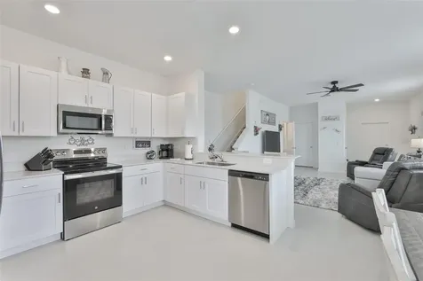 2661 Sunray Venus Way Ruskin FL 33570