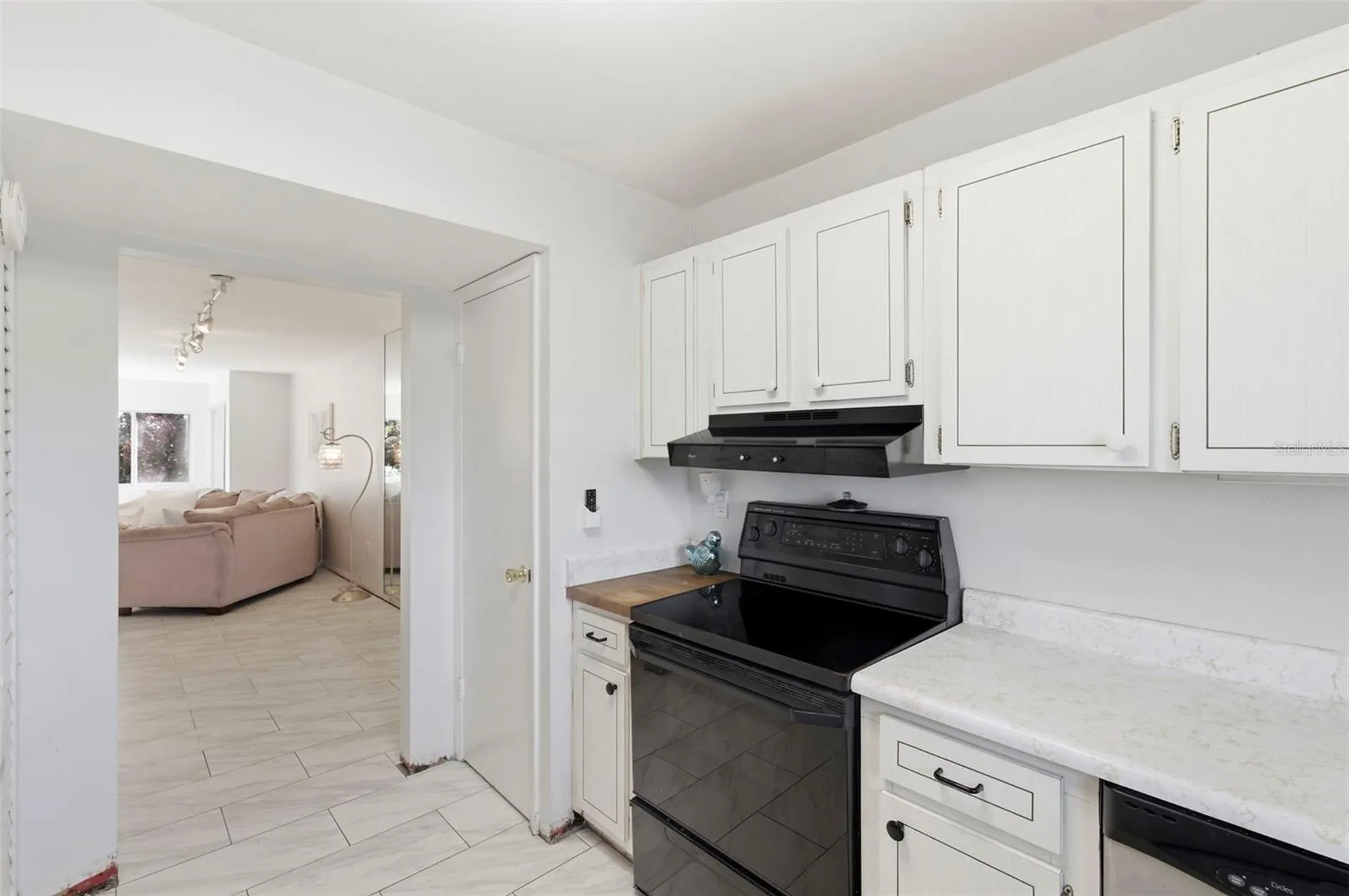 4595 Chancellor Street NE St Petersburg FL 33703