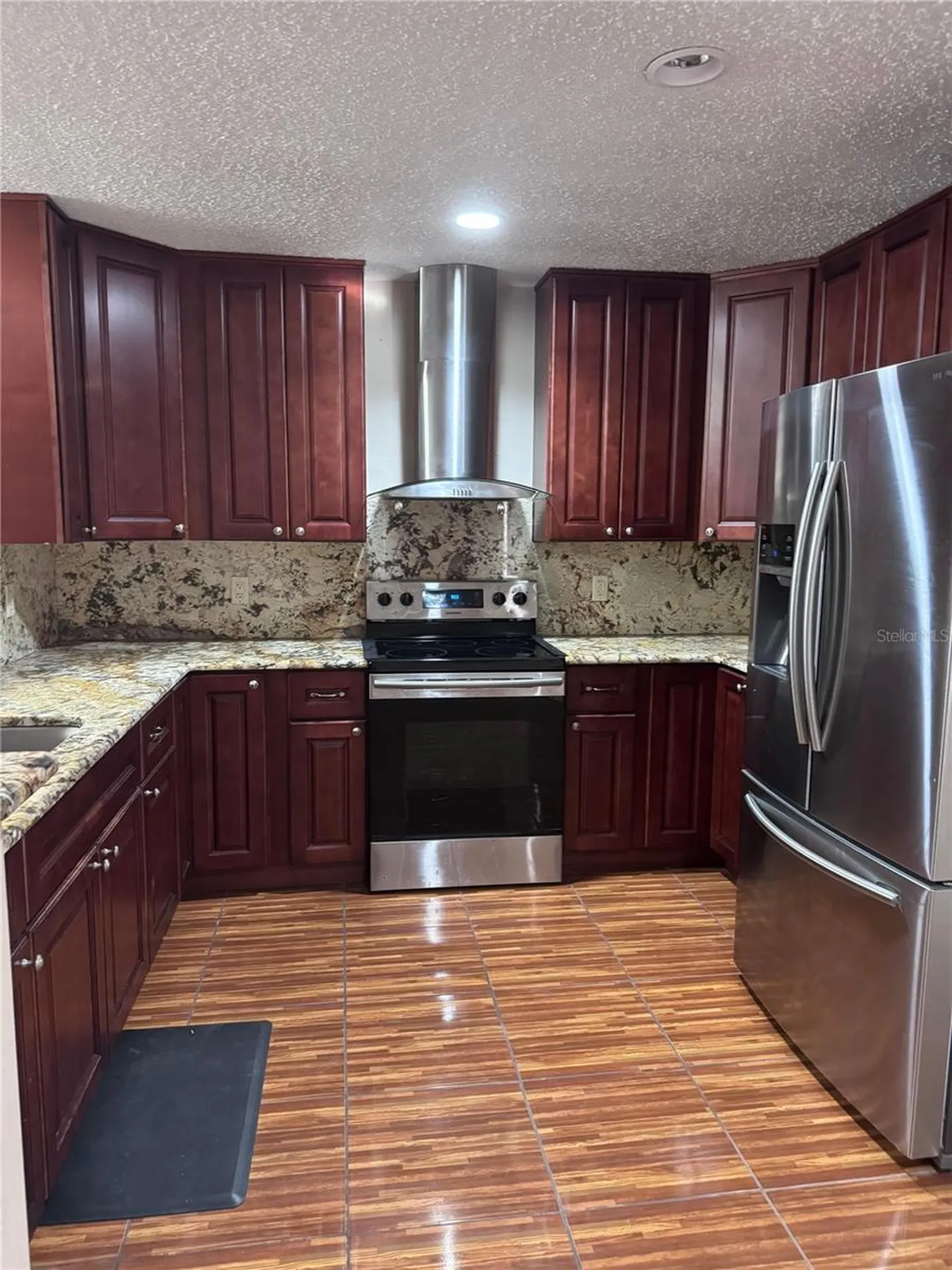 138 Pinewood Circle Kissimmee FL 34743