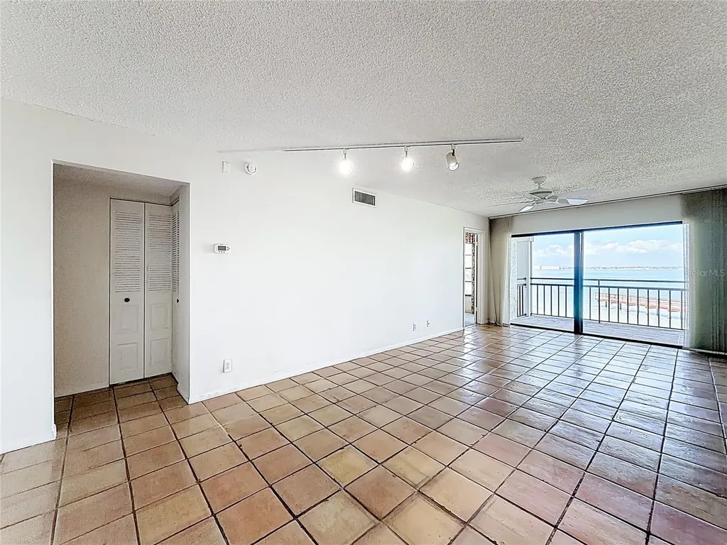 6211 Sun Boulevard St Petersburg FL 33715