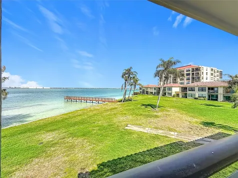 6211 Sun Boulevard St Petersburg FL 33715