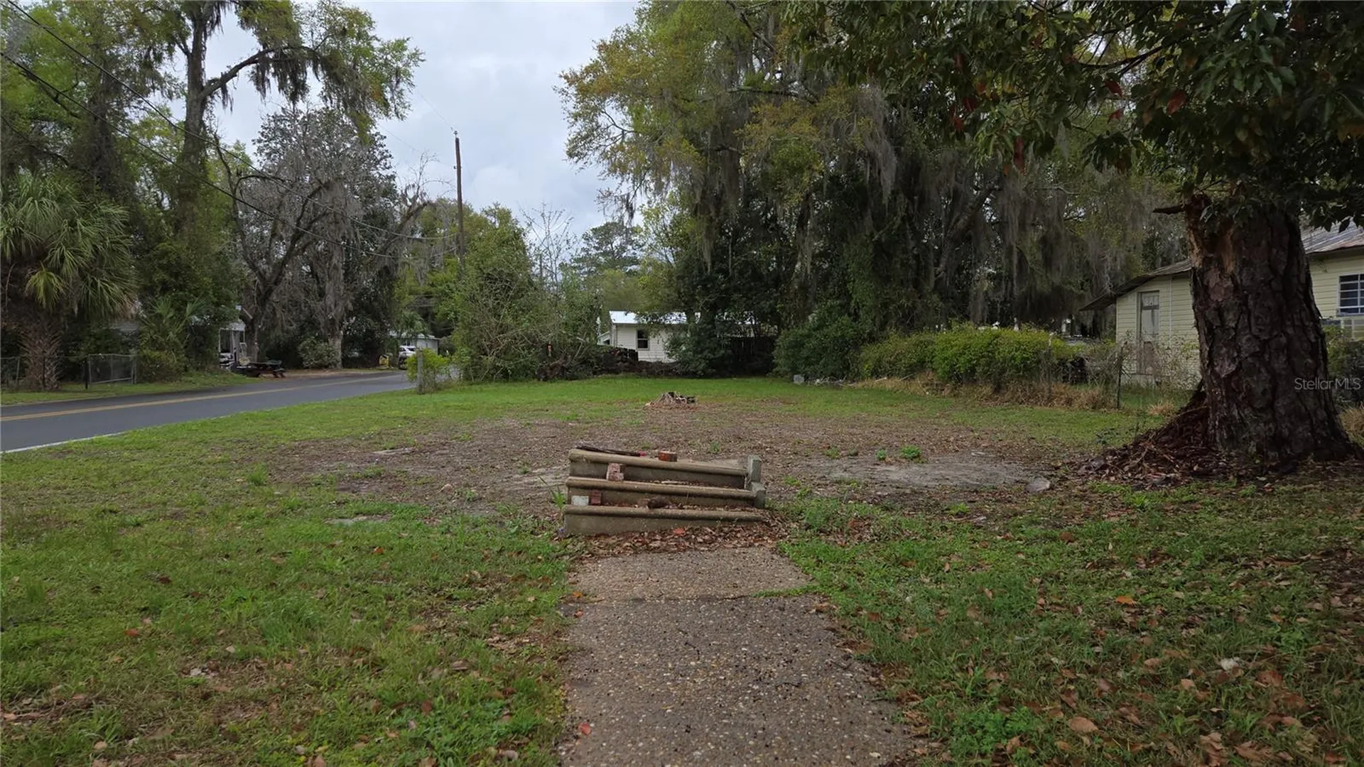883 NE Maple Lane Lake City FL 32055