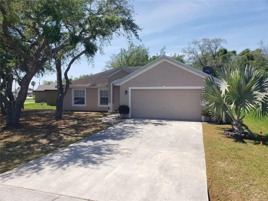 1822 Manitoba Court Kissimmee FL 34759