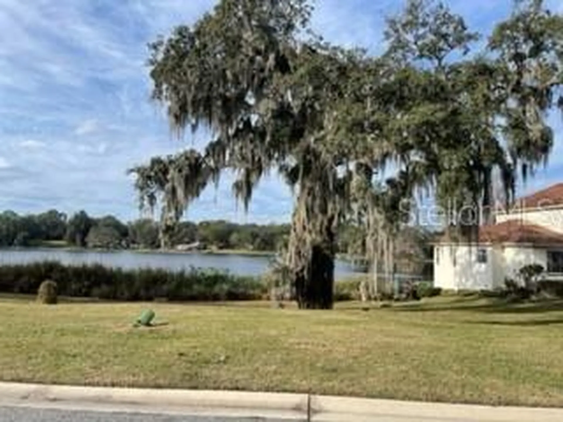 519 W Blue Water Edge Drive Eustis FL 32736