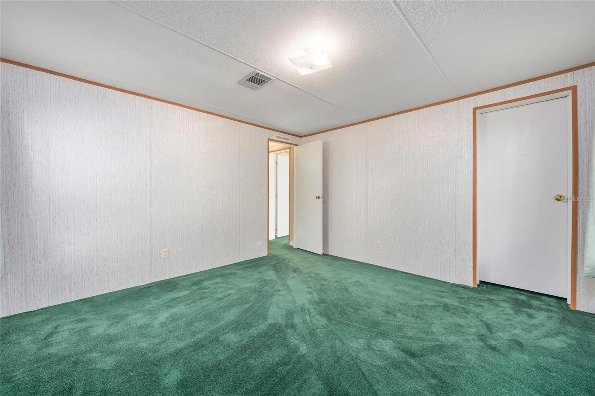 38805 Emeralda Island Road Leesburg FL 34788