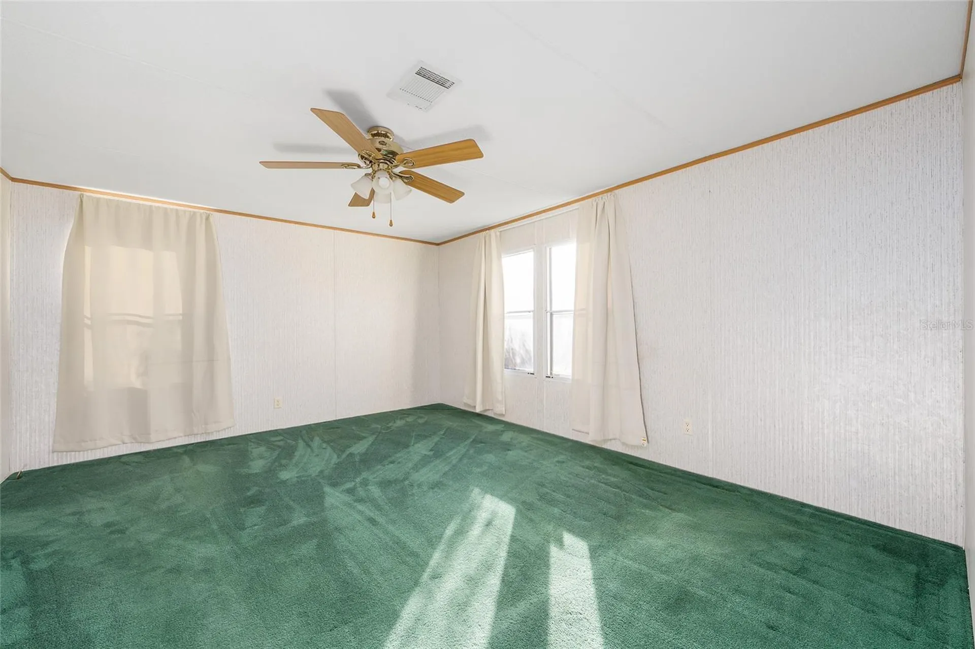 38805 Emeralda Island Road Leesburg FL 34788