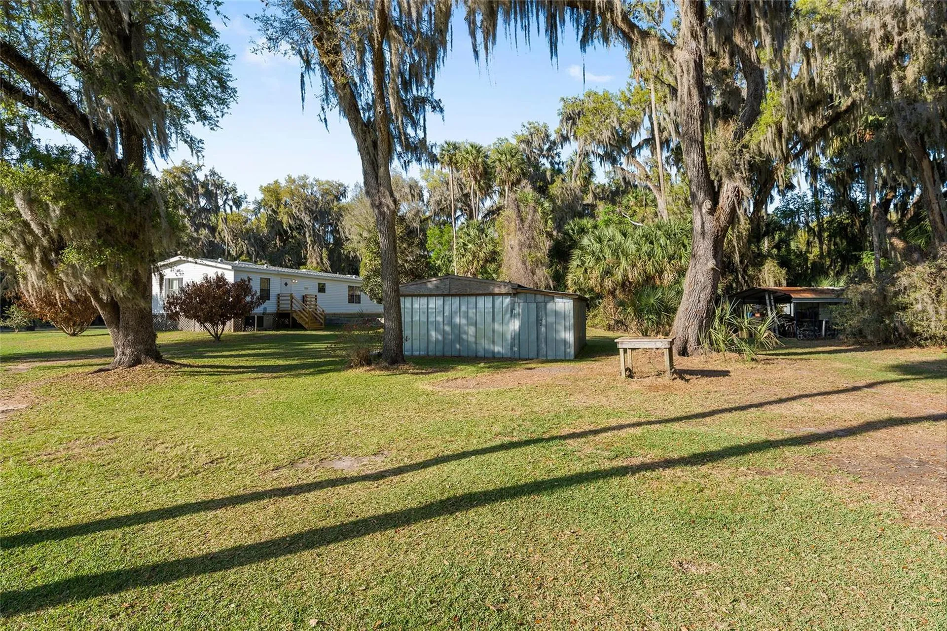 38805 Emeralda Island Road Leesburg FL 34788