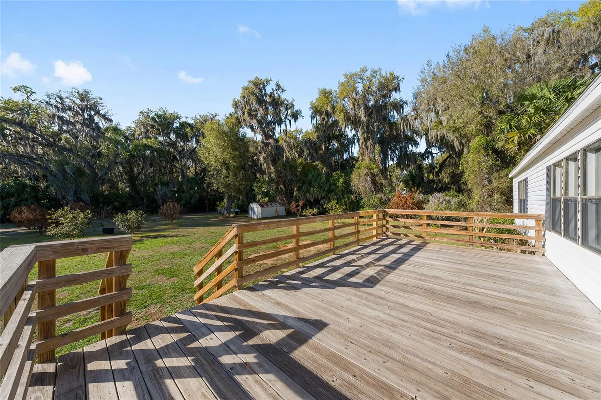 38805 Emeralda Island Road Leesburg FL 34788