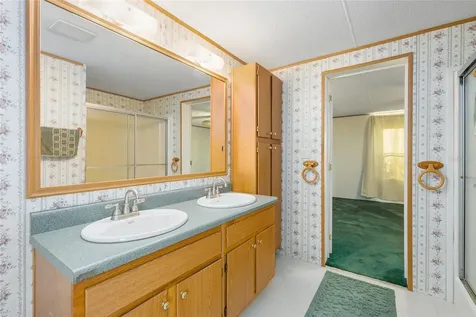 38805 Emeralda Island Road Leesburg FL 34788
