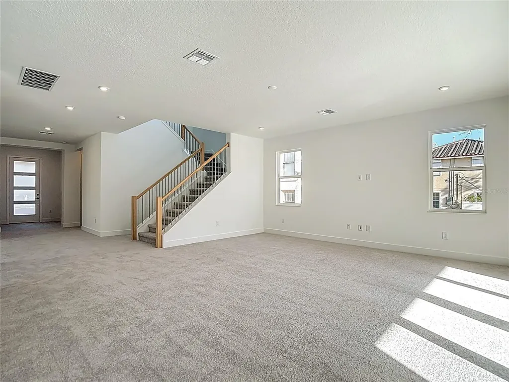 4614 W Euclid Avenue Tampa FL 33629
