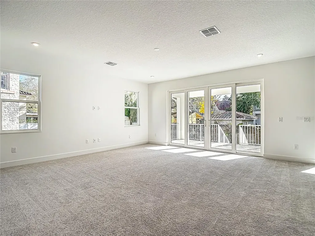 4614 W Euclid Avenue Tampa FL 33629