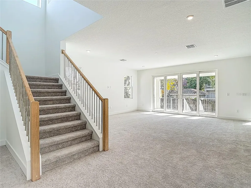 4614 W Euclid Avenue Tampa FL 33629