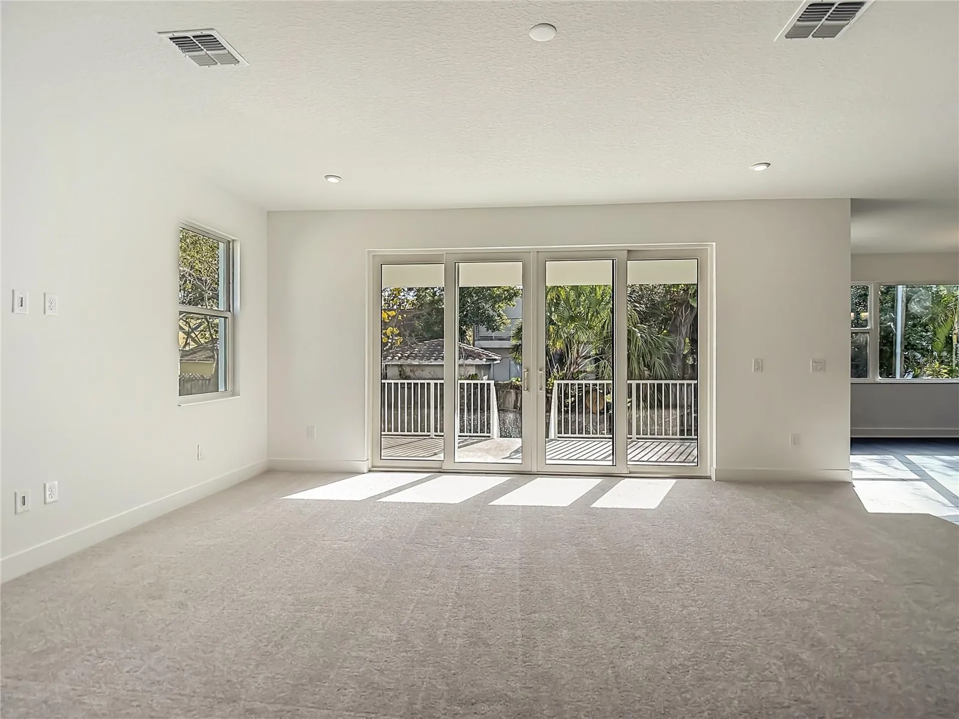 4614 W Euclid Avenue Tampa FL 33629