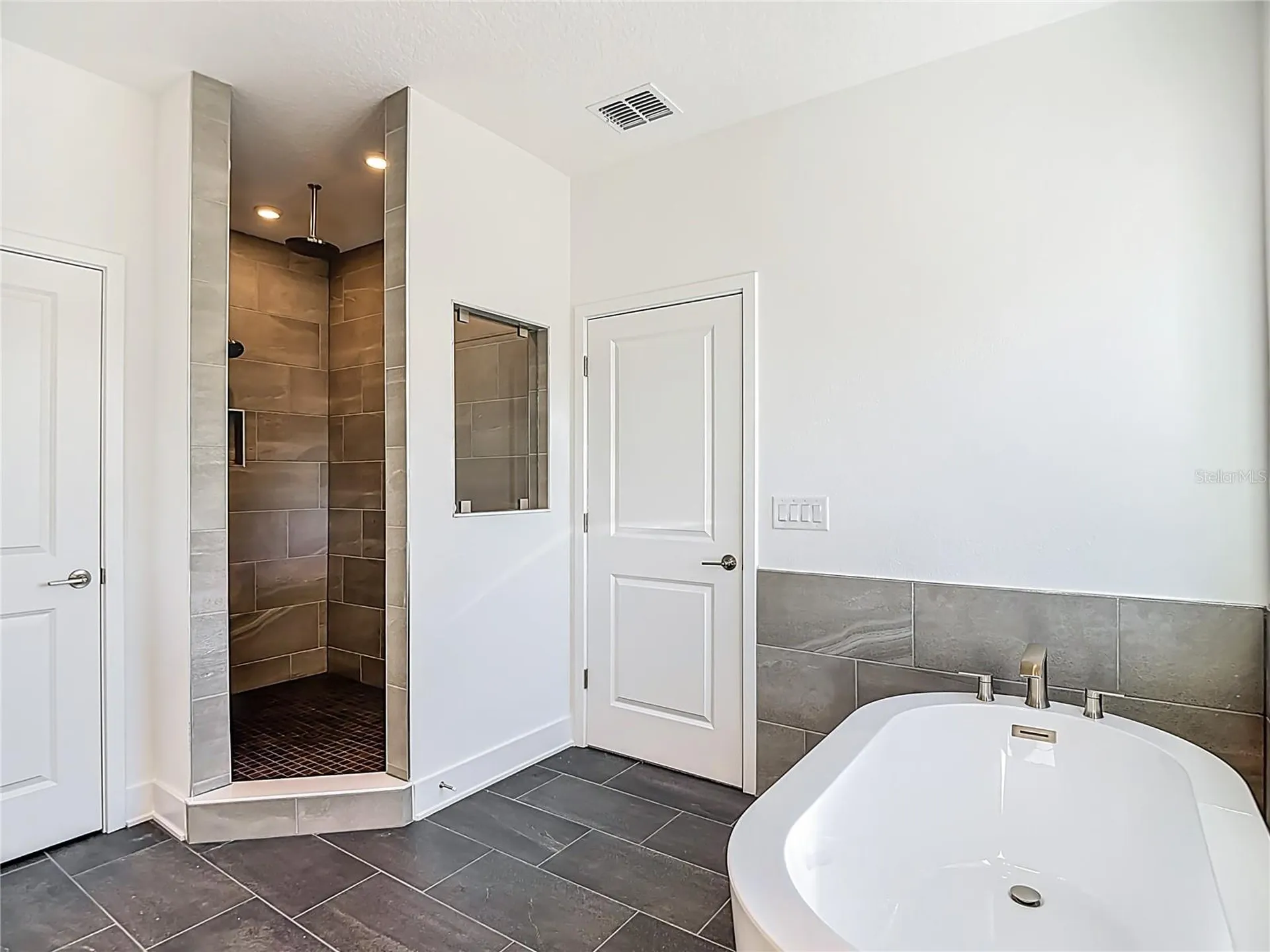 4614 W Euclid Avenue Tampa FL 33629