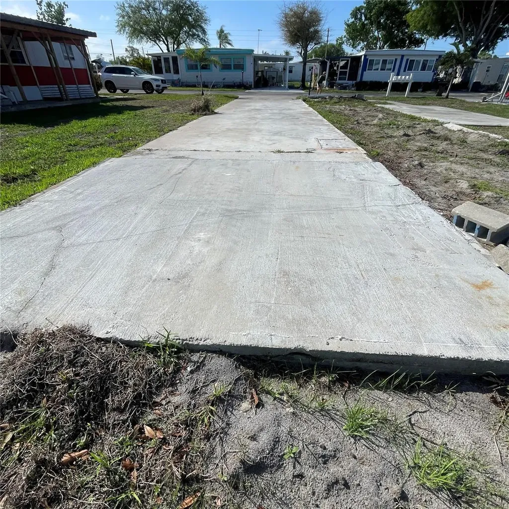 420 49th Street E Palmetto FL 34221