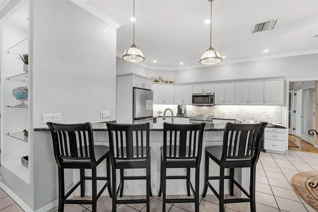 105 Park Street Safety Harbor FL 34695