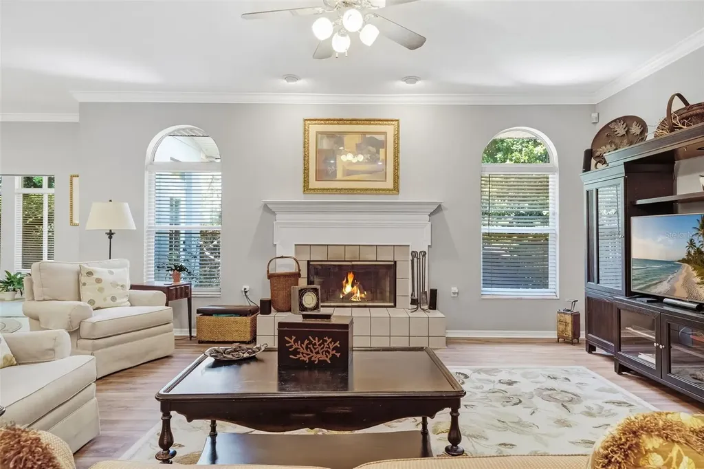 105 Park Street Safety Harbor FL 34695