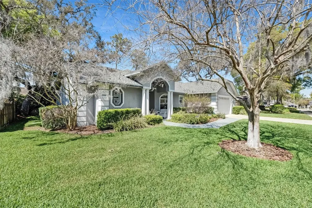 105 Park Street Safety Harbor FL 34695