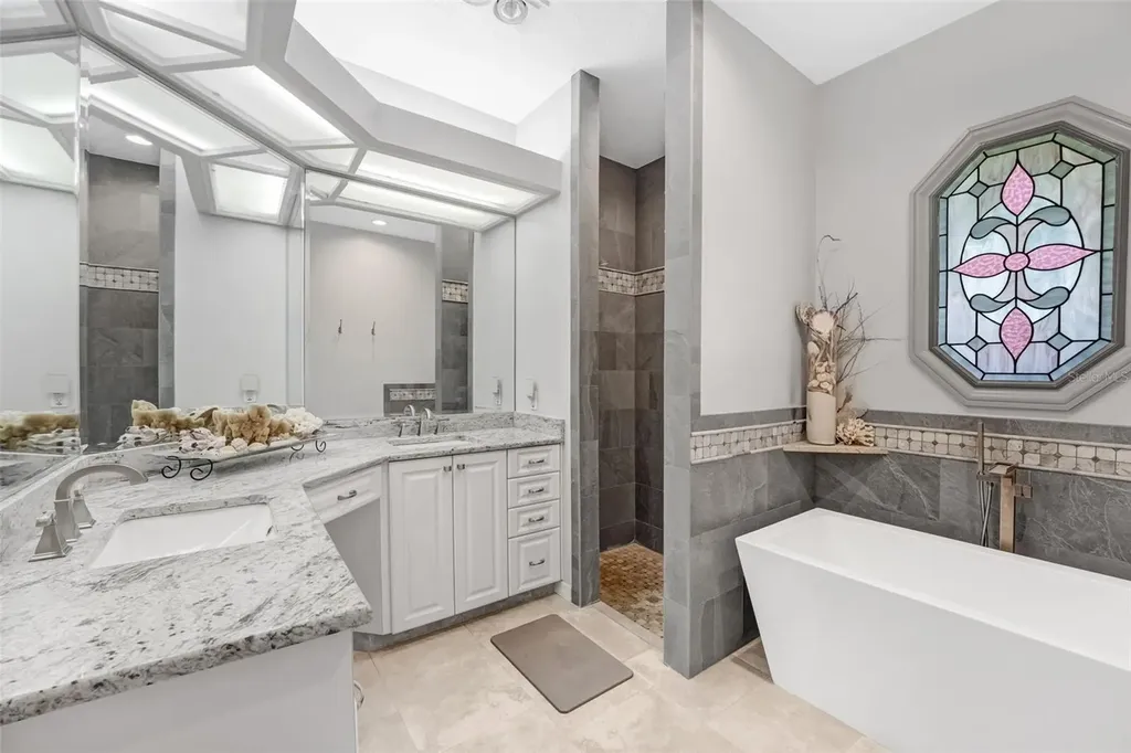 105 Park Street Safety Harbor FL 34695