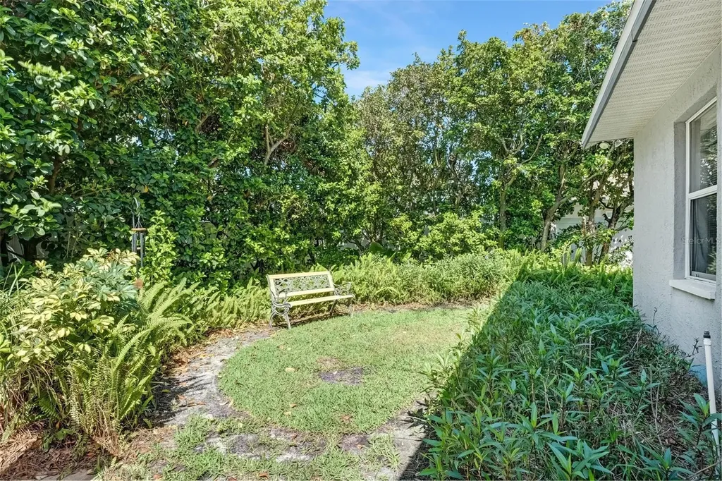 105 Park Street Safety Harbor FL 34695