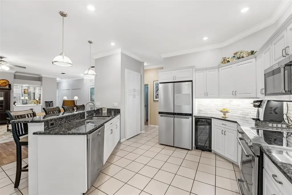 105 Park Street Safety Harbor FL 34695