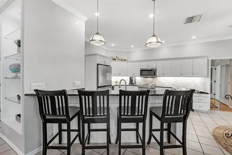 105 Park Street Safety Harbor FL 34695
