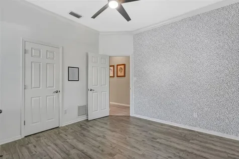 105 Park Street Safety Harbor FL 34695
