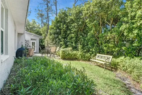 105 Park Street Safety Harbor FL 34695