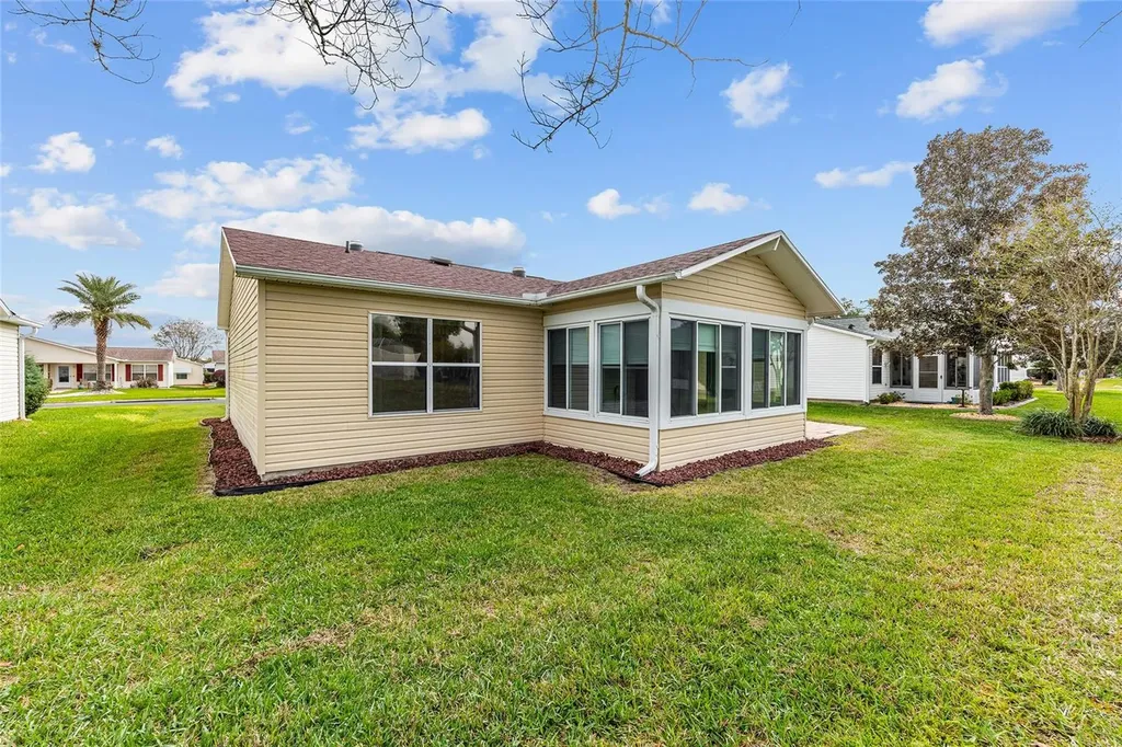 2604 Privada Drive The Villages FL 32162