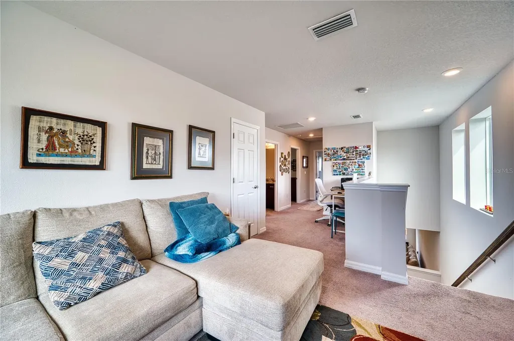 6136 Voyagers Place Apollo Beach FL 33572