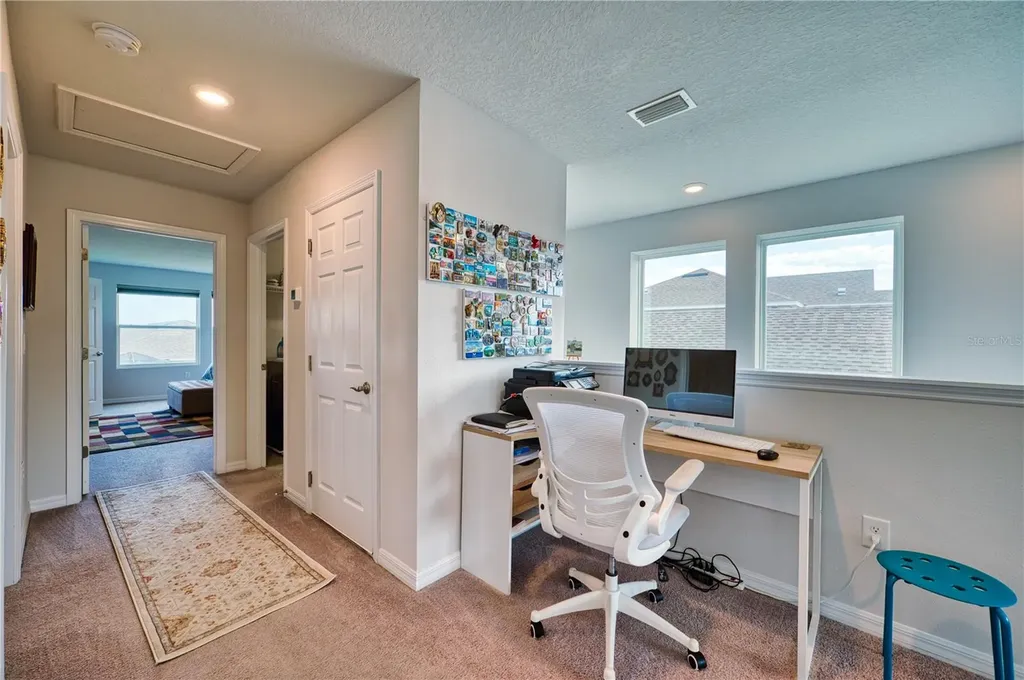 6136 Voyagers Place Apollo Beach FL 33572