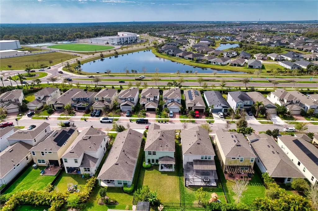 6136 Voyagers Place Apollo Beach FL 33572