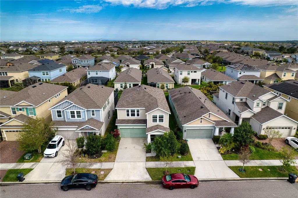 6136 Voyagers Place Apollo Beach FL 33572
