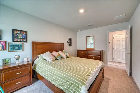 6136 Voyagers Place Apollo Beach FL 33572