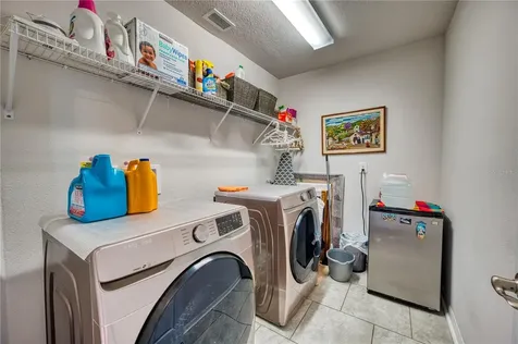 6136 Voyagers Place Apollo Beach FL 33572